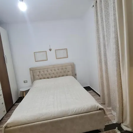 Dev * Vlorë